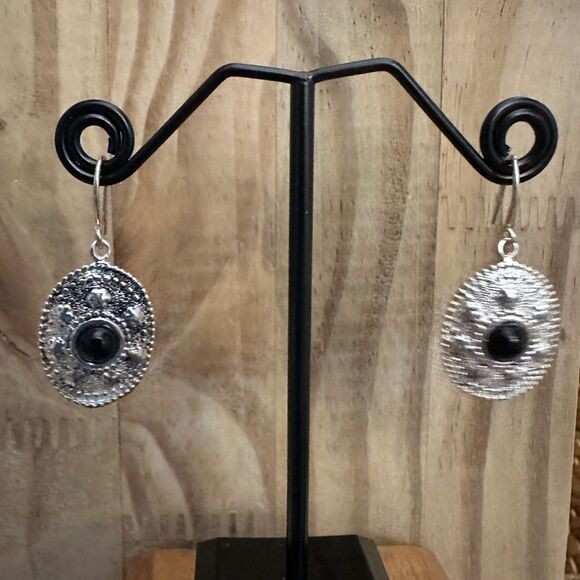 Chic Silver and Black Oval Earrings - Picture 4 of 4